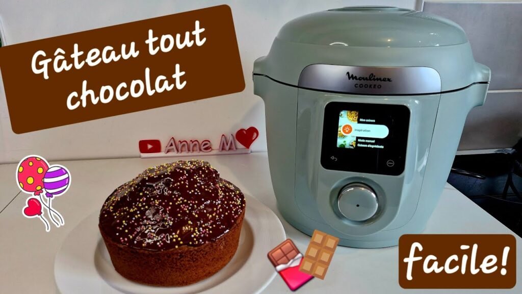 Photographie d'un magnifique gâteau tout chocolat réalisé avec le Cookeo 10 en 1 et l'extra crisp de Moulinex