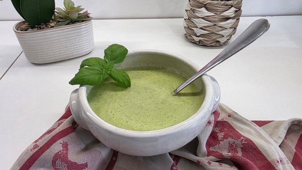 Soupe de courgettes au Kiri, parfaitement velouté grâce au blender chauffant Perfectmix Cook de Moulinex