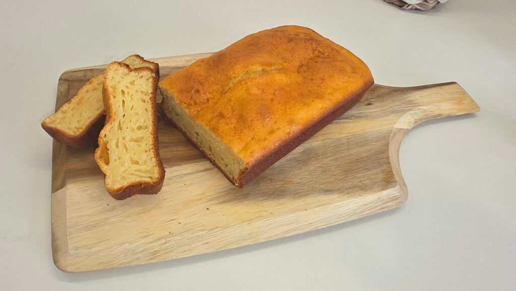 Gâteau au yaourt rectangulaire réalisé au Blender Perfectmix de Moulinex