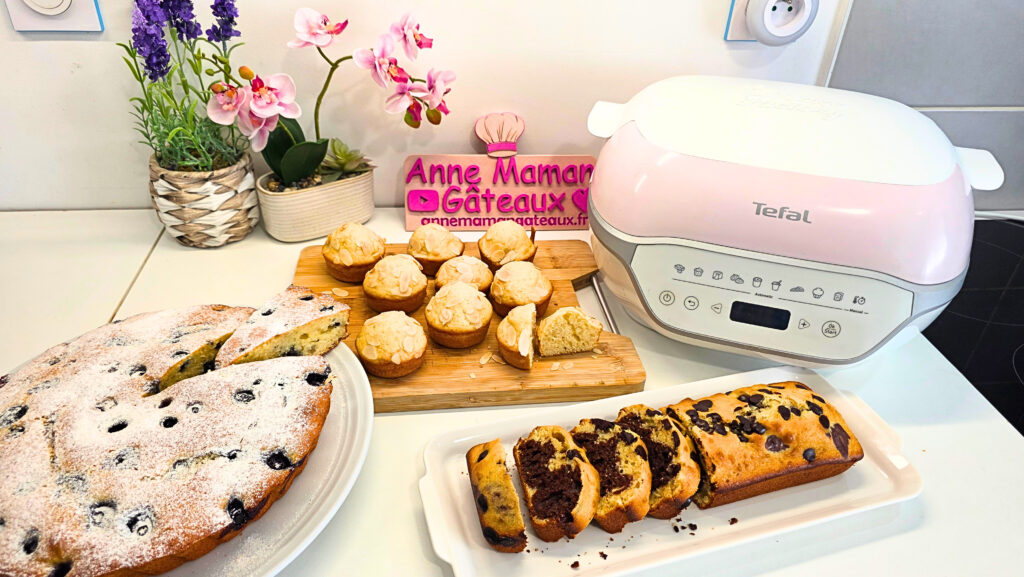 3 Goûters pour la semaine au cake factory infinity : un gâteau moelleux fromage blanc et myrtilles, 9 muffins aux amandes et 1 cake marbré chocolat vanille